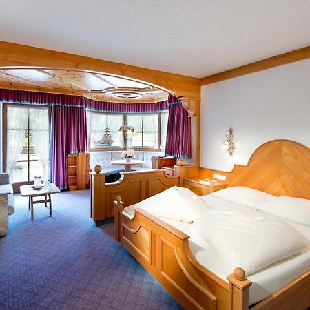 Hotel Bergland Lermoos Bagian luar foto