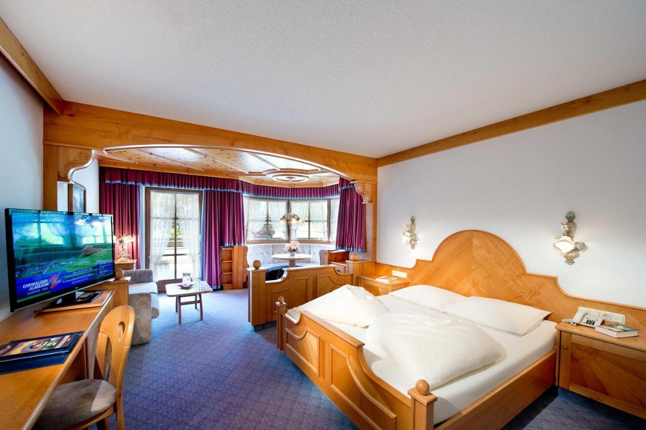 Hotel Bergland Lermoos Bagian luar foto