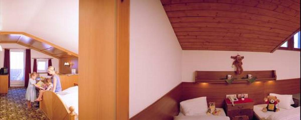 Hotel Bergland Lermoos Bagian luar foto