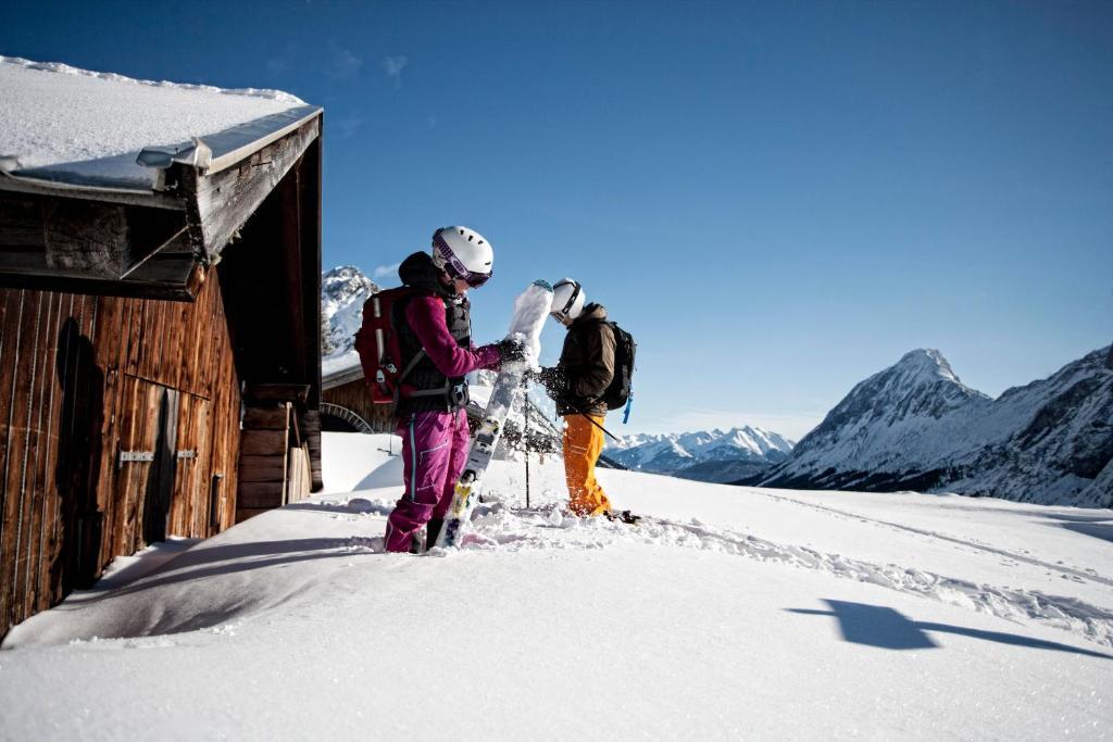 Hotel Bergland Lermoos Bagian luar foto
