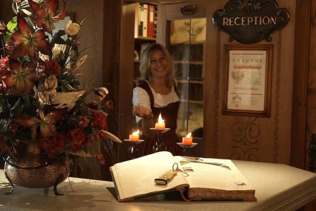 Hotel Bergland Lermoos Bagian luar foto